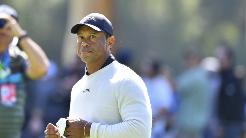 Eine Grippe stoppt Tiger Woods bei dessen Comeback auf der PGA Tour.