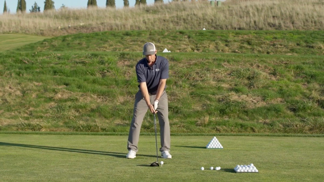 PGA Golf Professional Christian Neumeier rät: Greifen Sie auf der Range zunächst zum Driver!
