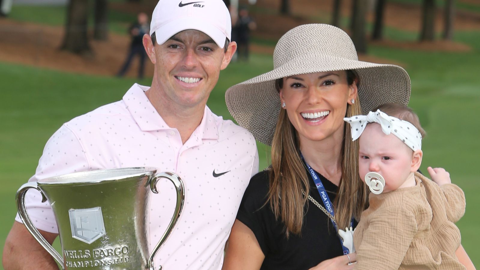 2021 - Perfektes Familienglück: Papa Rory mit Ehefau Erica und Tochter Poppy. © Lee Coleman/Getty Images