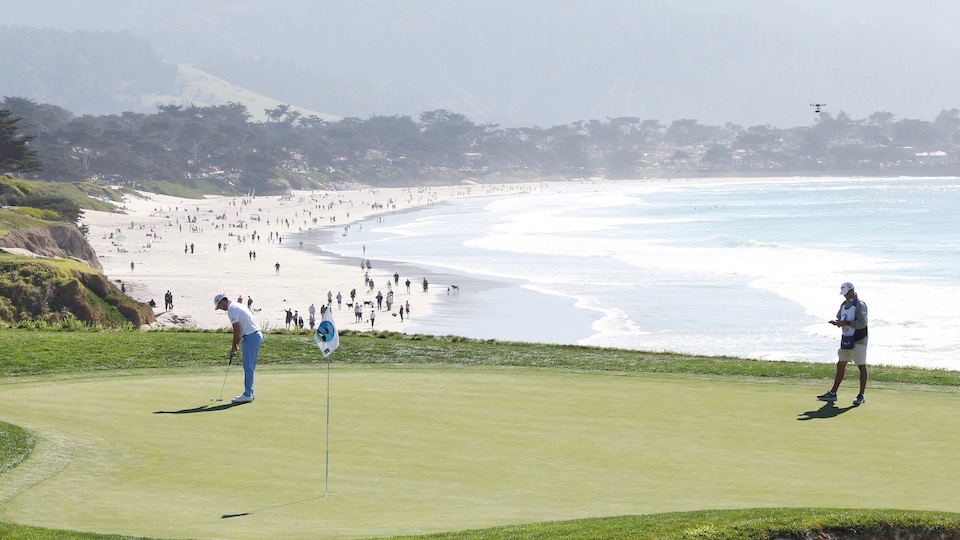 Einer der berühmtesten Links-Plätze der Welt: Pebble Beach in Kalifornien. Auch in Deutschland gibt es Links-Golf. 