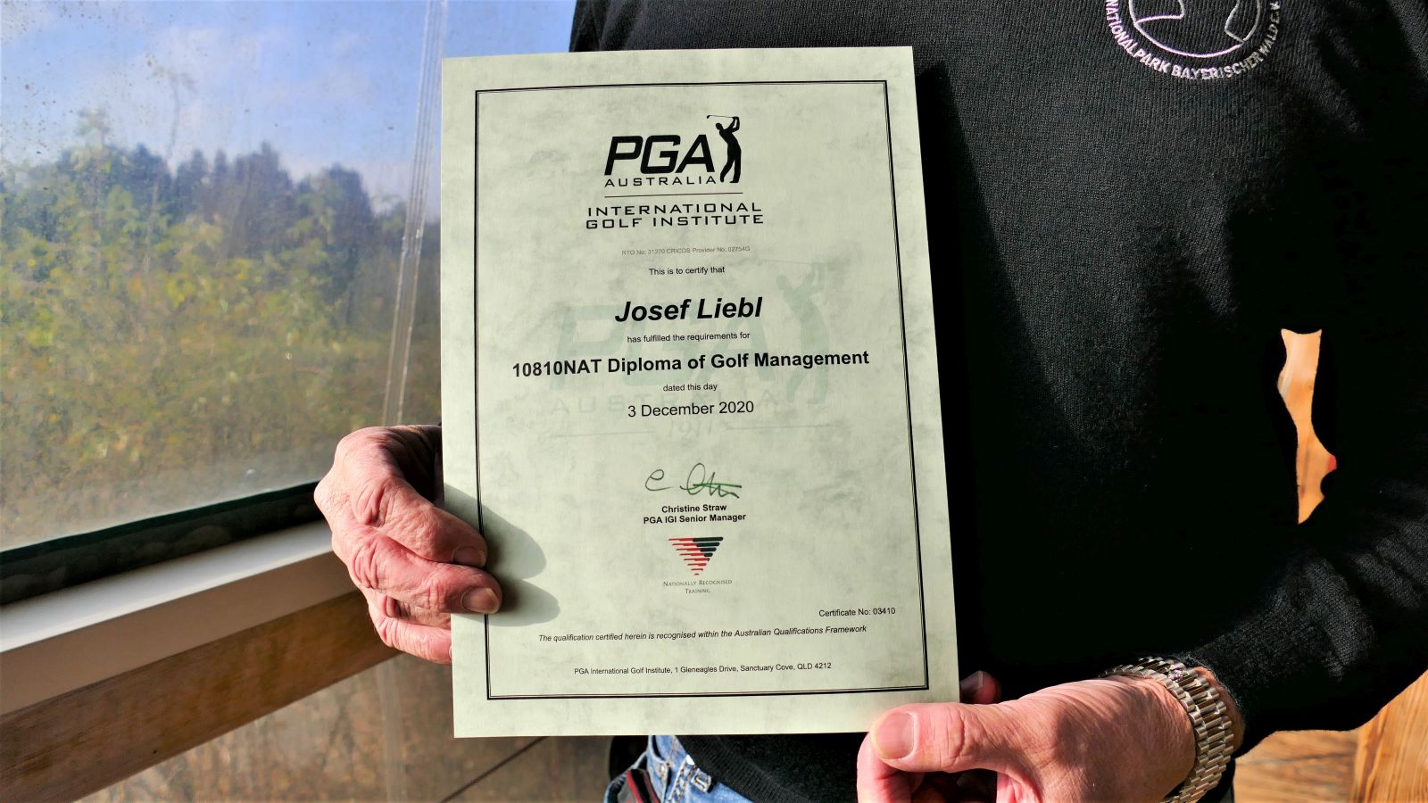 Das Diplom, das nachweist, dass sich Josef Liebl in Sachen Golf-Management weitergebildet hat.