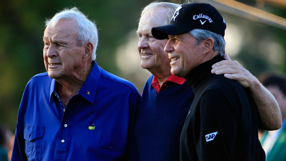 Arnold Palmer, Jack Nicklaus und Gary Player im Jahr 2015. Es war Palmers letzter Schlag beim Masters in Augusta | © Jamie Squire/Getty Images