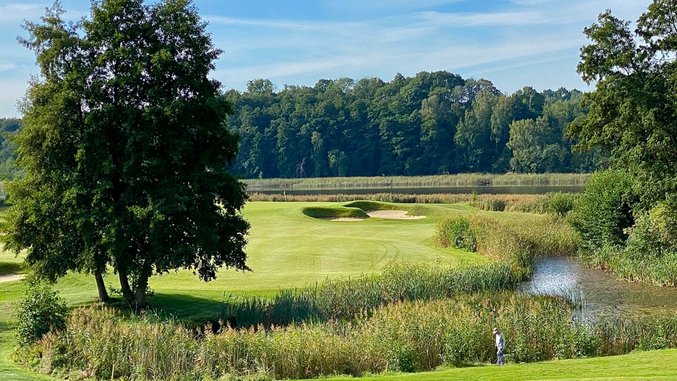 Wurde schon zum 7. Mal in Folge zum besten Golfplatz Polens gekürt: der Gary Player-Course von Modry Las in Westpommern, auch „PGA National Poland“.