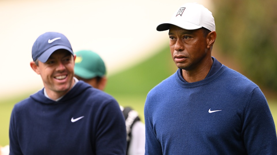 Gemeinsame Wege in der TGL: Rory McIlroy (li.) und Tiger Woods.