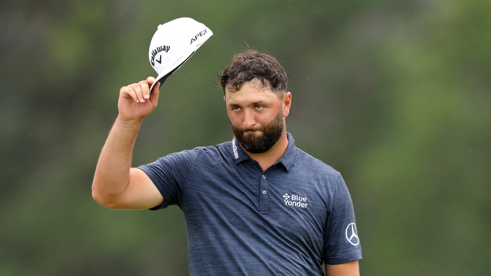 Nun also doch: Jon Rahm nimmt seinen Hut, verlässt die PGA Tour und wechselt zu LIV Golf. © Andrew Redington/Getty Images