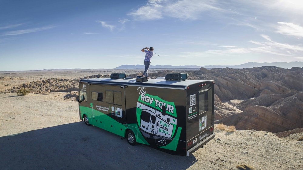 Der Kalifornier Patrick Koenig auf seinem Recreational Golf Vehicle (RGV Tour)