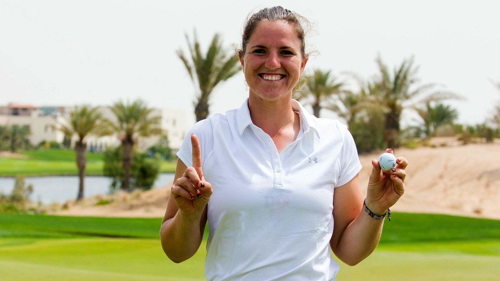 Glücksschuss am Weltglückstag: Leo Harm gelang am Finaltag des Saudi Ladies International ein Hole-in-One auf Bahn acht. 