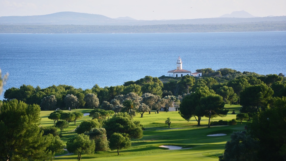 Einer der schönsten Plätze Mallorcas: der Club de Golfe Alcanada im Nordosten Mallorcas